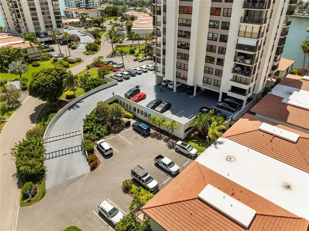 6294 Bahia Del Mar Circle St Petersburg FL 33715