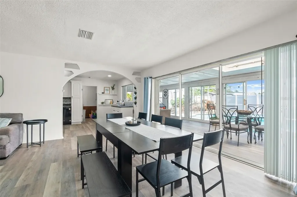 3007 Florida Boulevard Bradenton FL 34207