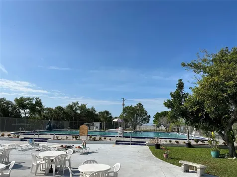 3007 Florida Boulevard Bradenton FL 34207
