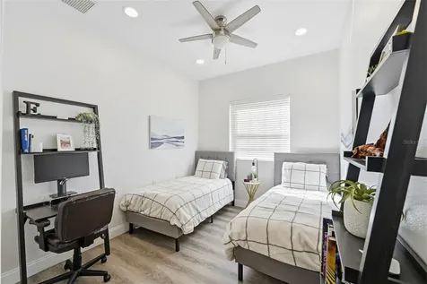 5412 Parkway Drive Belle Isle FL 32809
