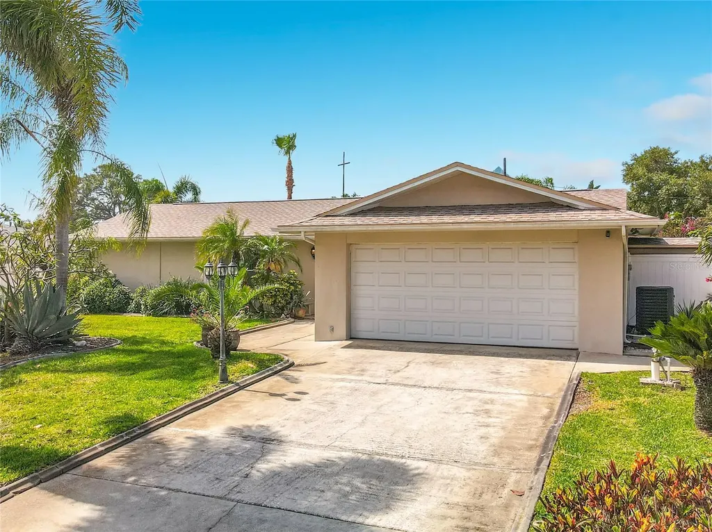14482 110th Terrace Largo FL 33774