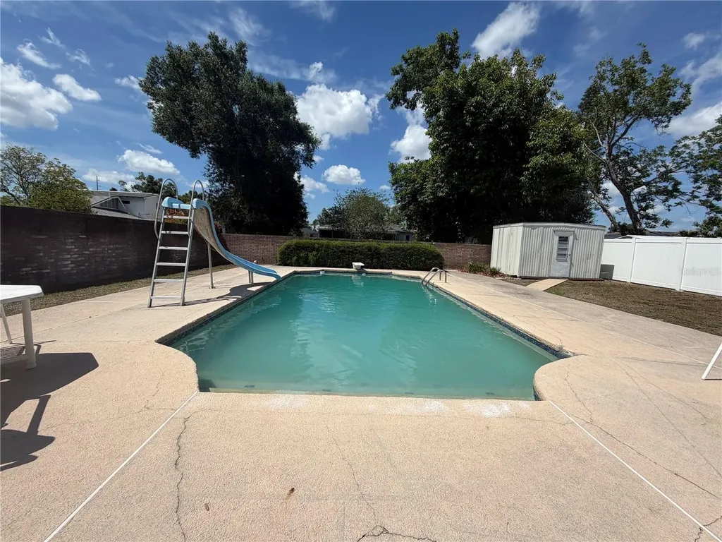 2723 W Osborne Avenue Tampa FL 33614