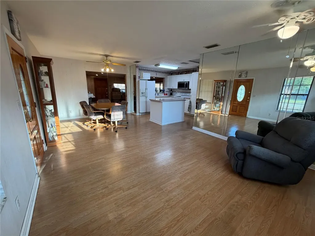 2723 W Osborne Avenue Tampa FL 33614