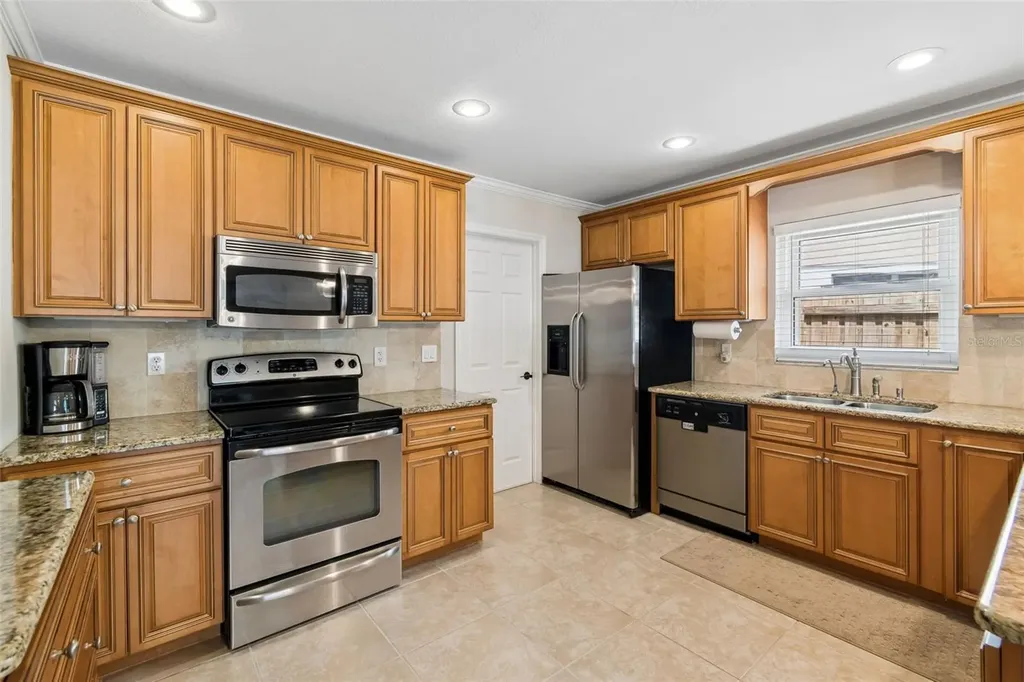 1005 Highgrove Court Valrico FL 33596