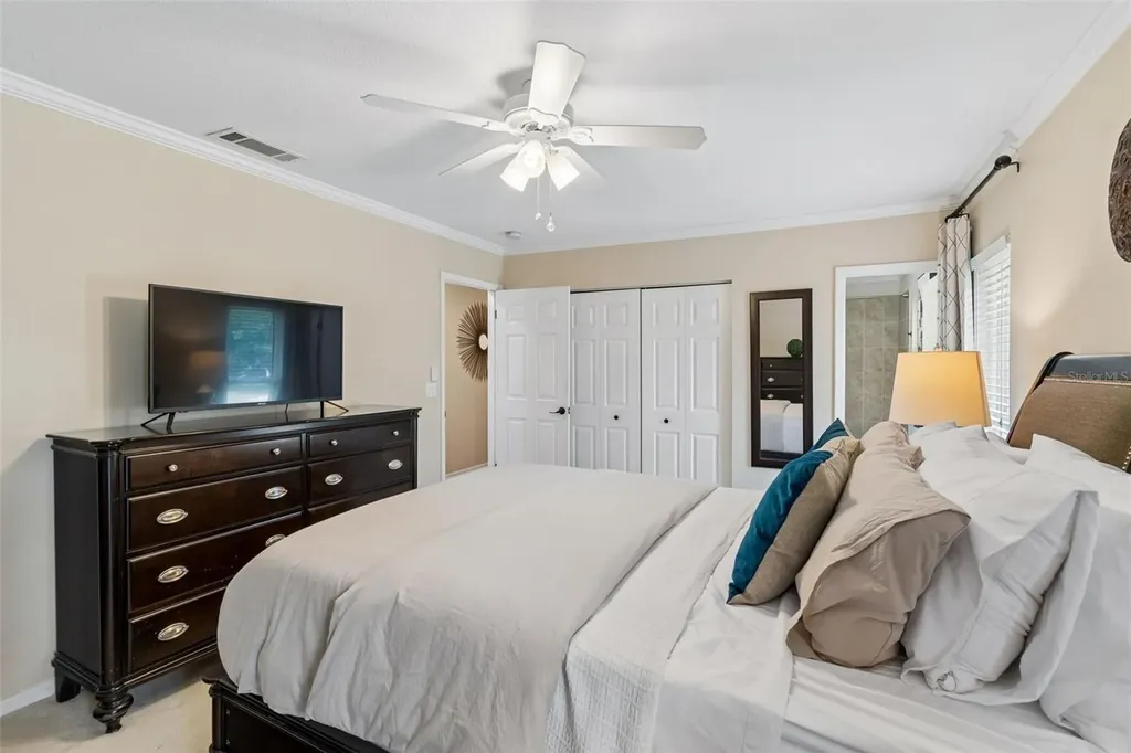 1005 Highgrove Court Valrico FL 33596