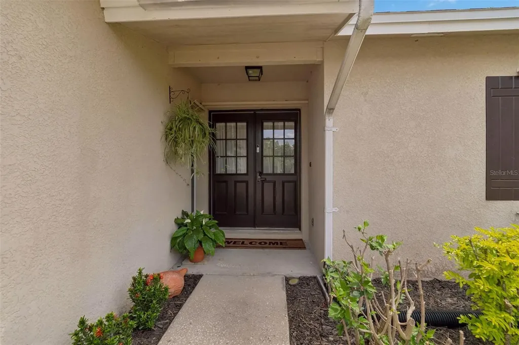 1005 Highgrove Court Valrico FL 33596