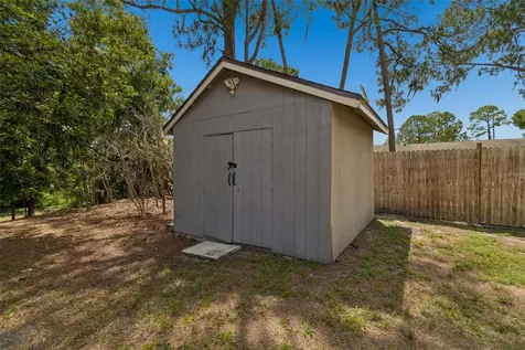 1005 Highgrove Court Valrico FL 33596