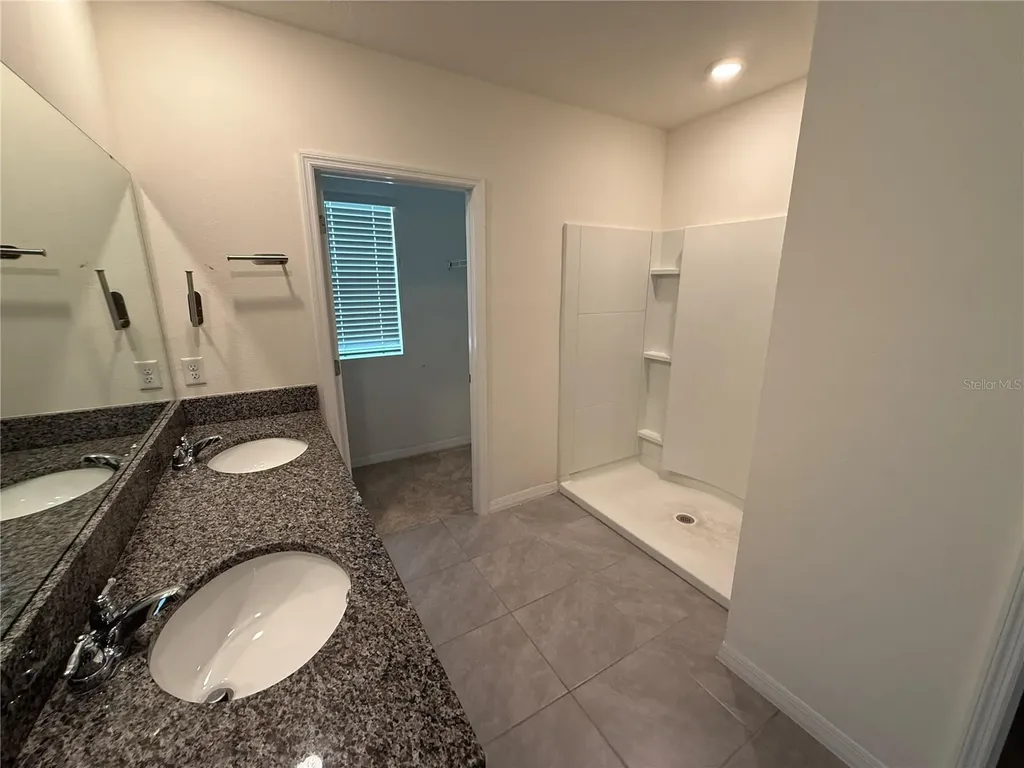 2029 Maple Ridge Drive Zellwood FL 32798