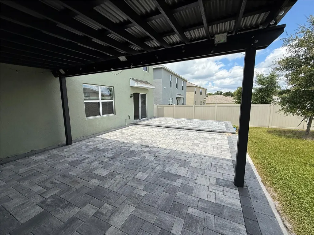 2029 Maple Ridge Drive Zellwood FL 32798
