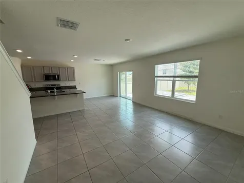 2029 Maple Ridge Drive Zellwood FL 32798