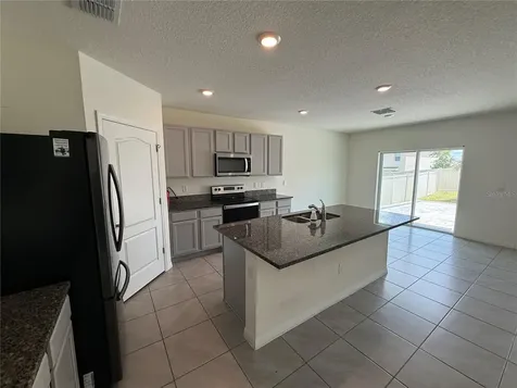 2029 Maple Ridge Drive Zellwood FL 32798