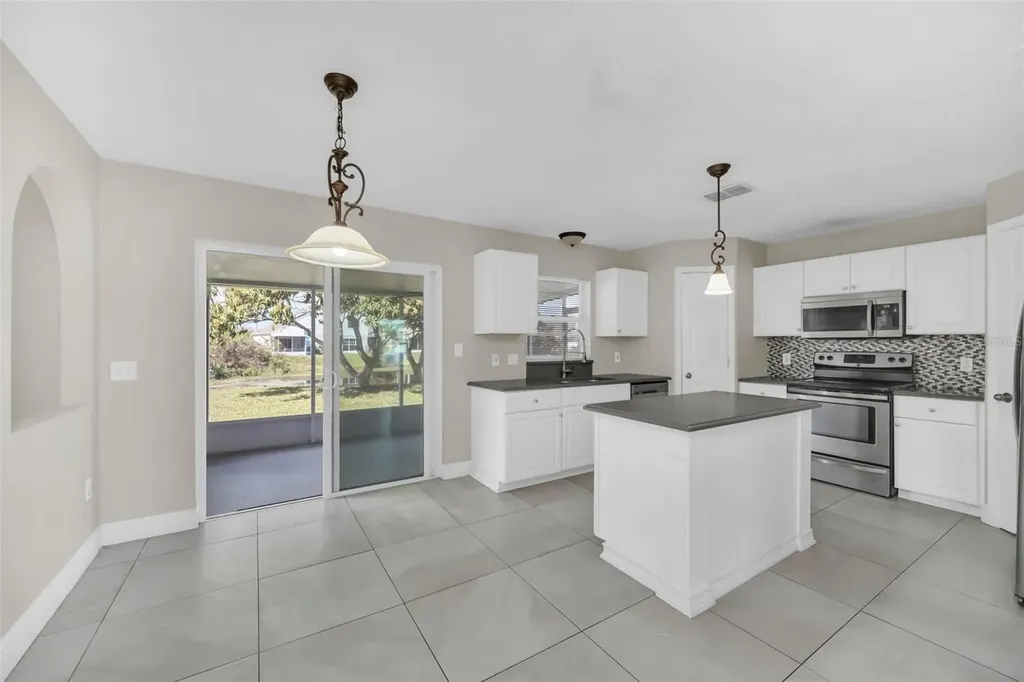2120 Marisol Loop Kissimmee FL 34743