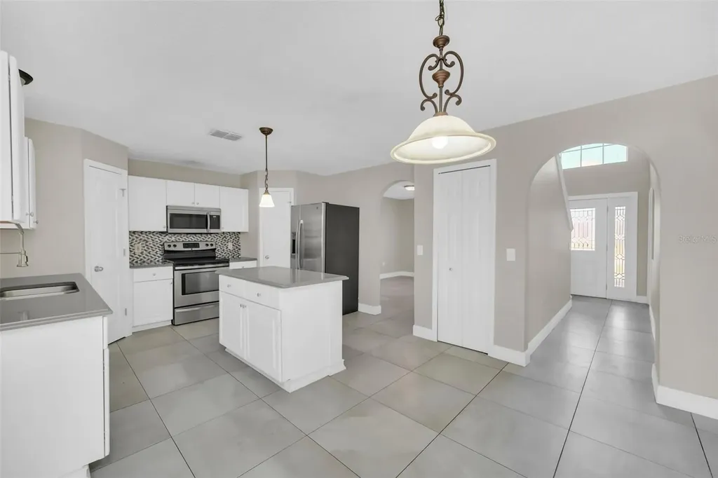 2120 Marisol Loop Kissimmee FL 34743