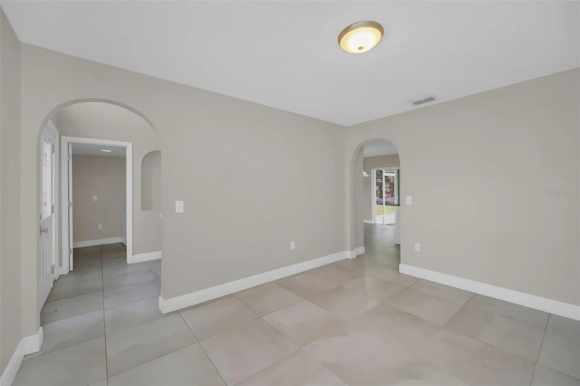 2120 Marisol Loop Kissimmee FL 34743