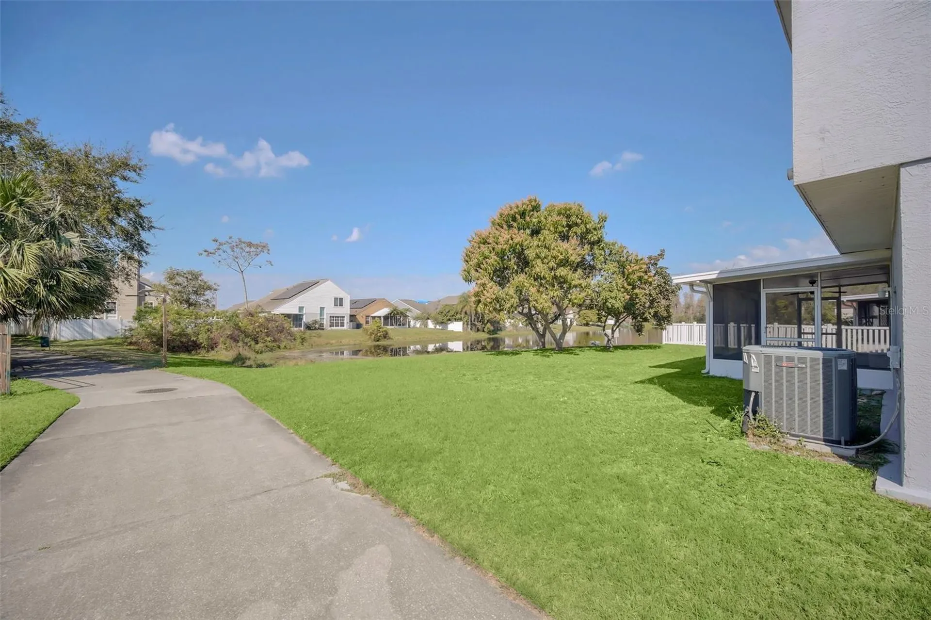 2120 Marisol Loop Kissimmee FL 34743