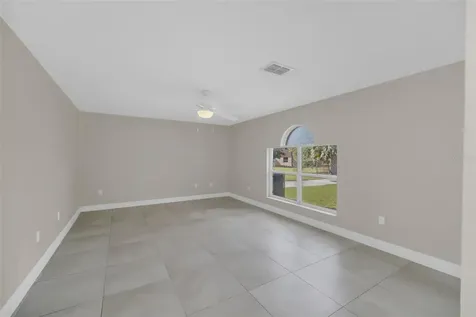 2120 Marisol Loop Kissimmee FL 34743