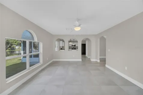 2120 Marisol Loop Kissimmee FL 34743