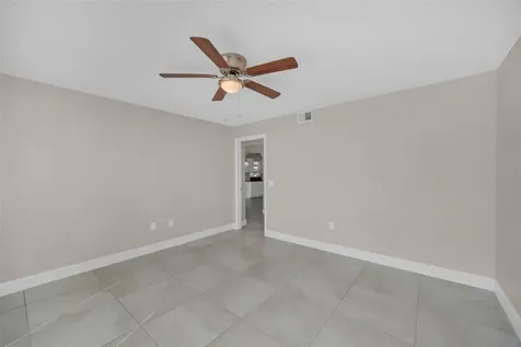 2120 Marisol Loop Kissimmee FL 34743