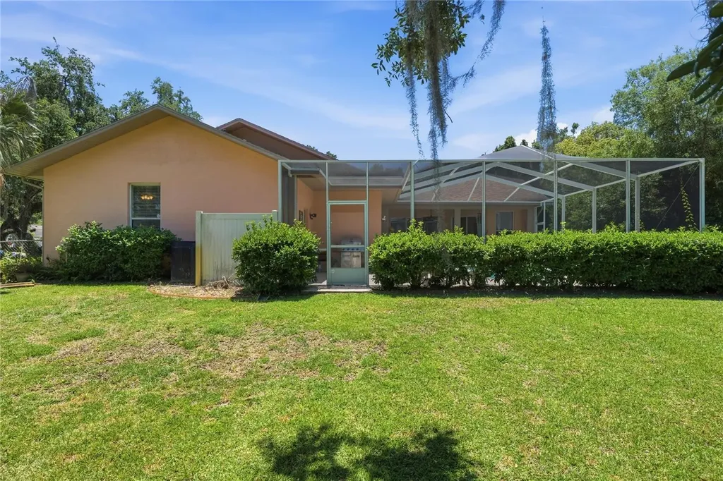 8204 E Fairway Loop Inverness FL 34450