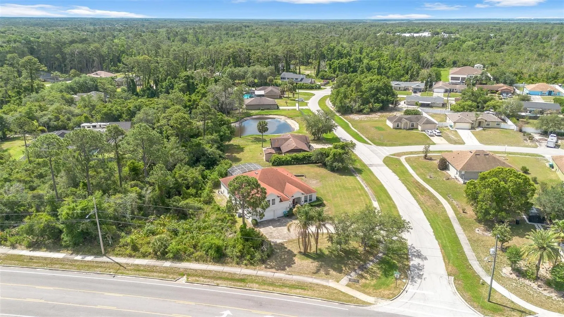 685 Malaga Deltona FL 32725