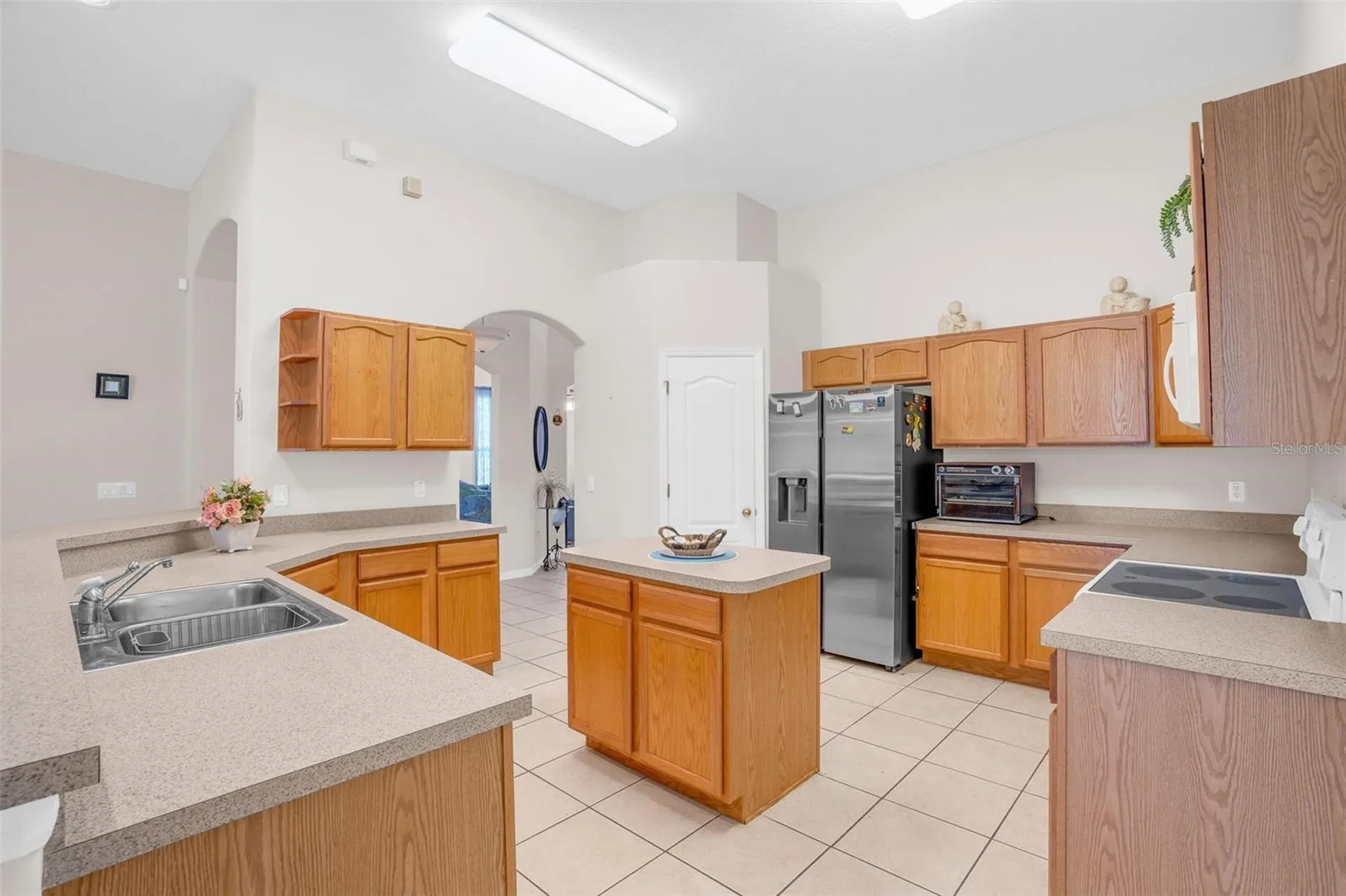 685 Malaga Deltona FL 32725