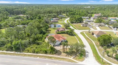 685 Malaga Deltona FL 32725