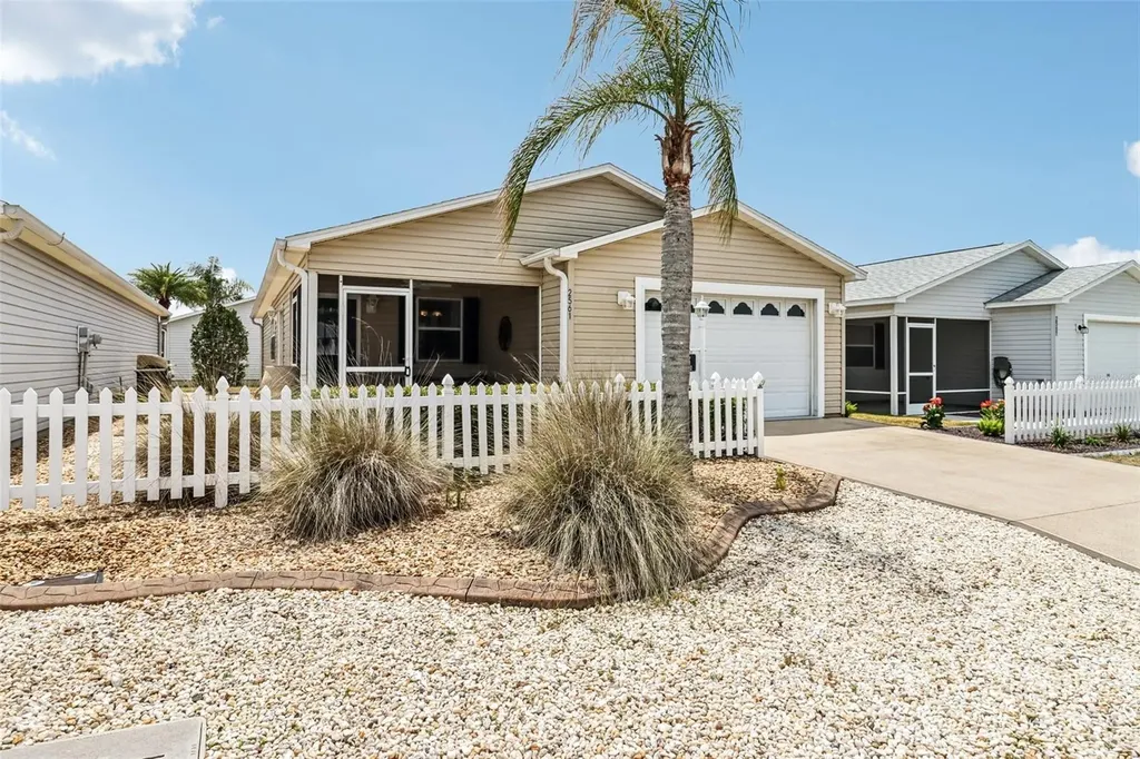 2561 Birch Avenue The Villages FL 32162