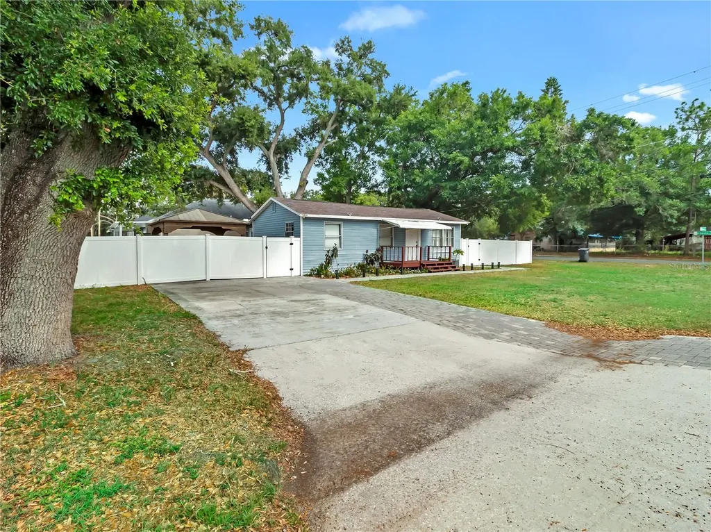6201 Theresa Street Tampa FL 33615