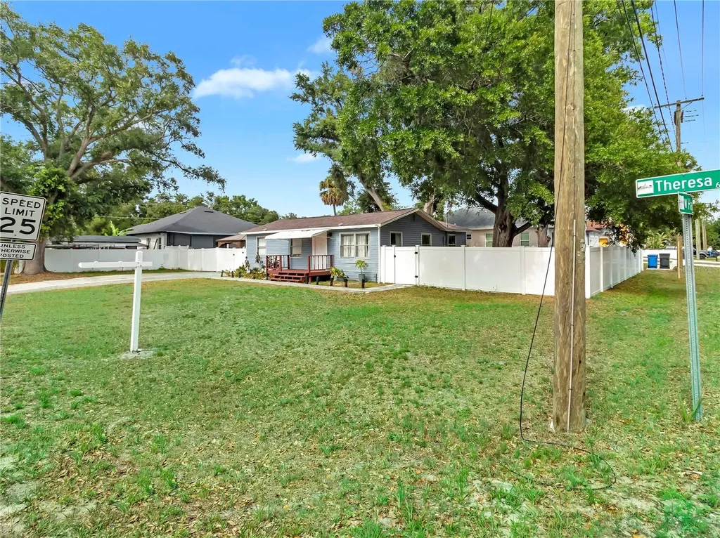 6201 Theresa Street Tampa FL 33615