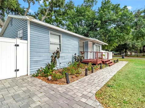 6201 Theresa Street Tampa FL 33615