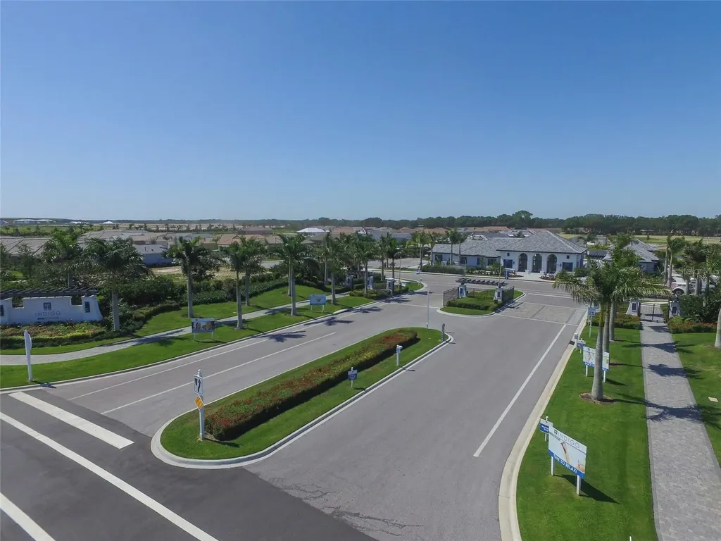 12813 True Blue Circle Bradenton FL 34211