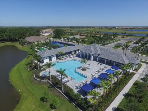 12813 True Blue Circle Bradenton FL 34211