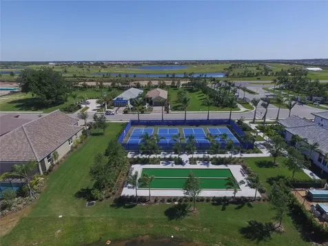 12813 True Blue Circle Bradenton FL 34211