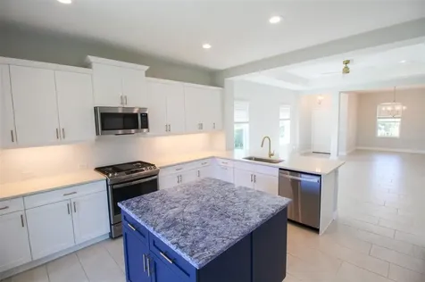 12813 True Blue Circle Bradenton FL 34211
