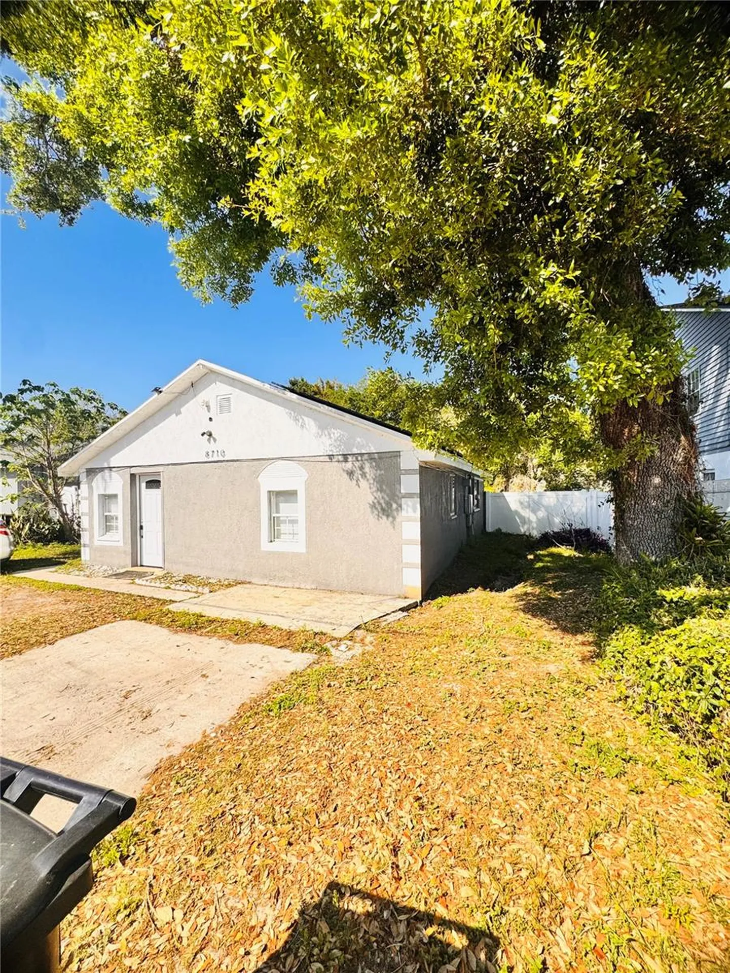 8710 N Tangerine Place Tampa FL 33617
