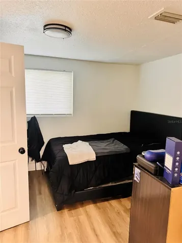 8710 N Tangerine Place Tampa FL 33617