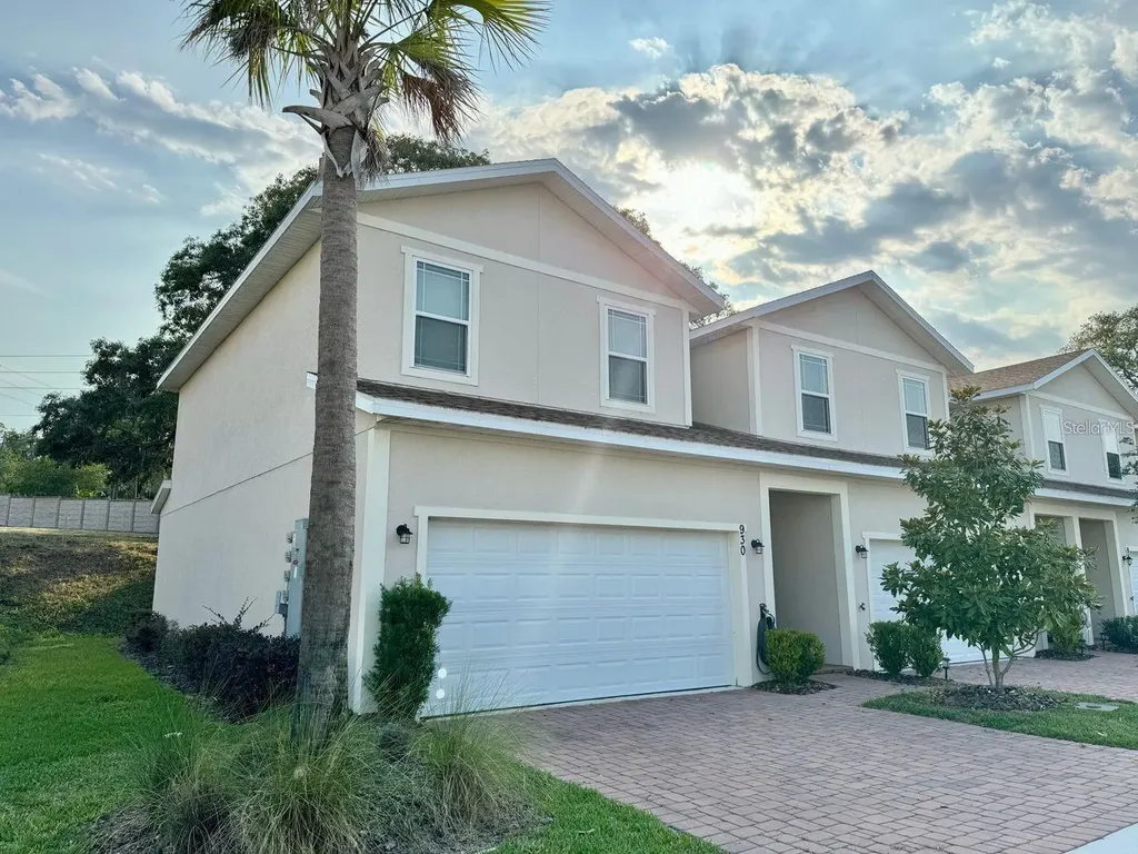 930 Lakefront Village Drive Clermont FL 34711