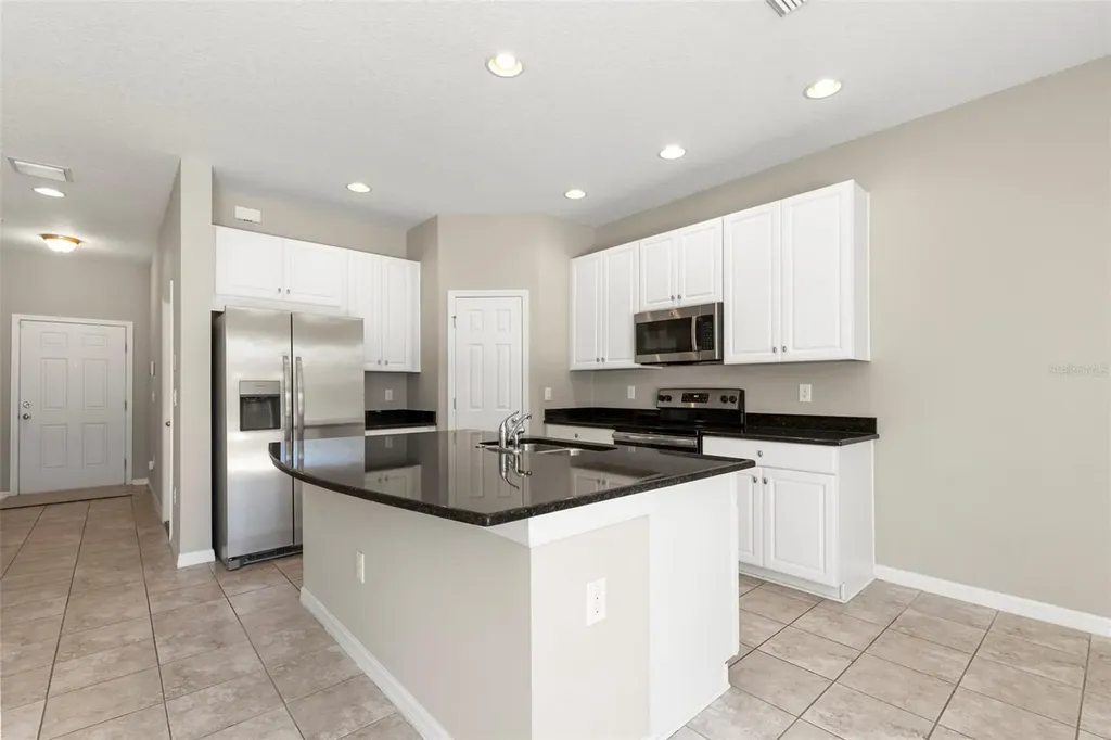 7060 Woodchase Glen Drive Riverview FL 33578