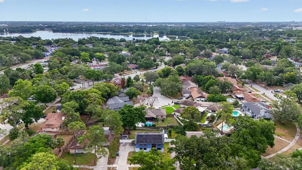 4053 Rose Petal Lane Orlando FL 32808