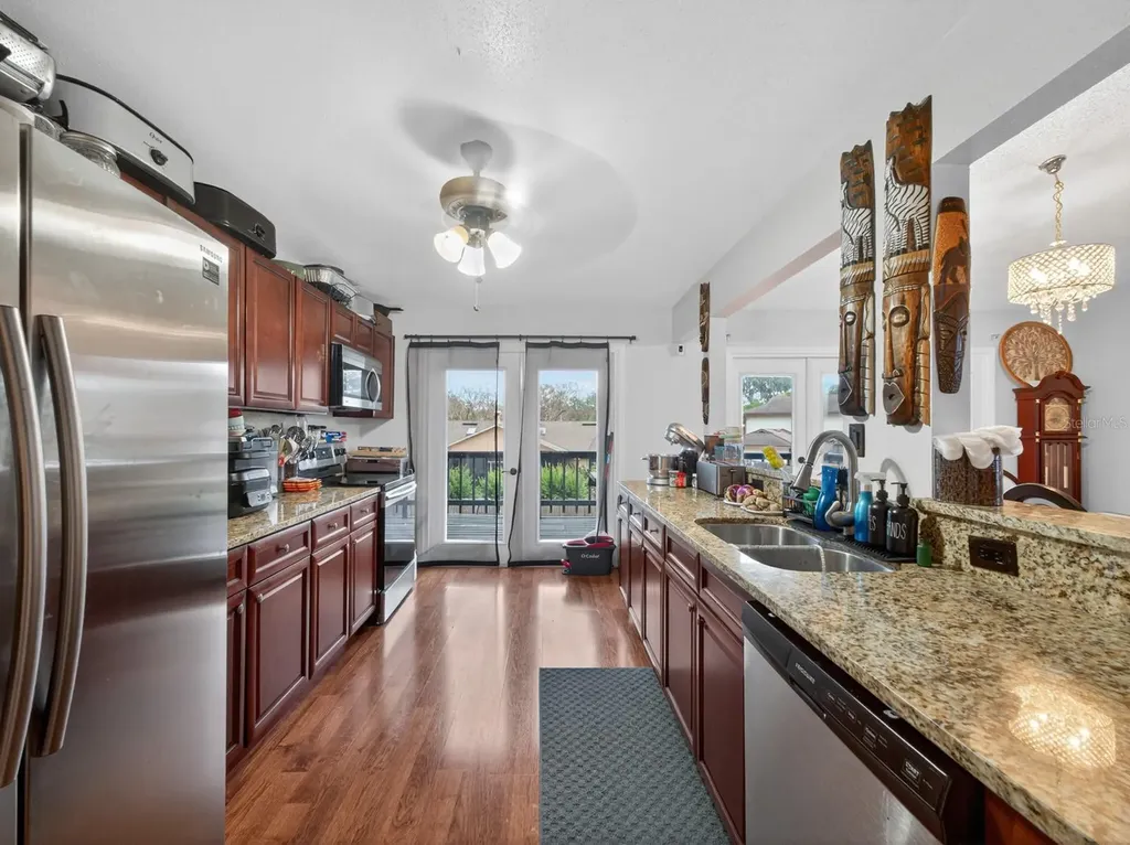 4053 Rose Petal Lane Orlando FL 32808