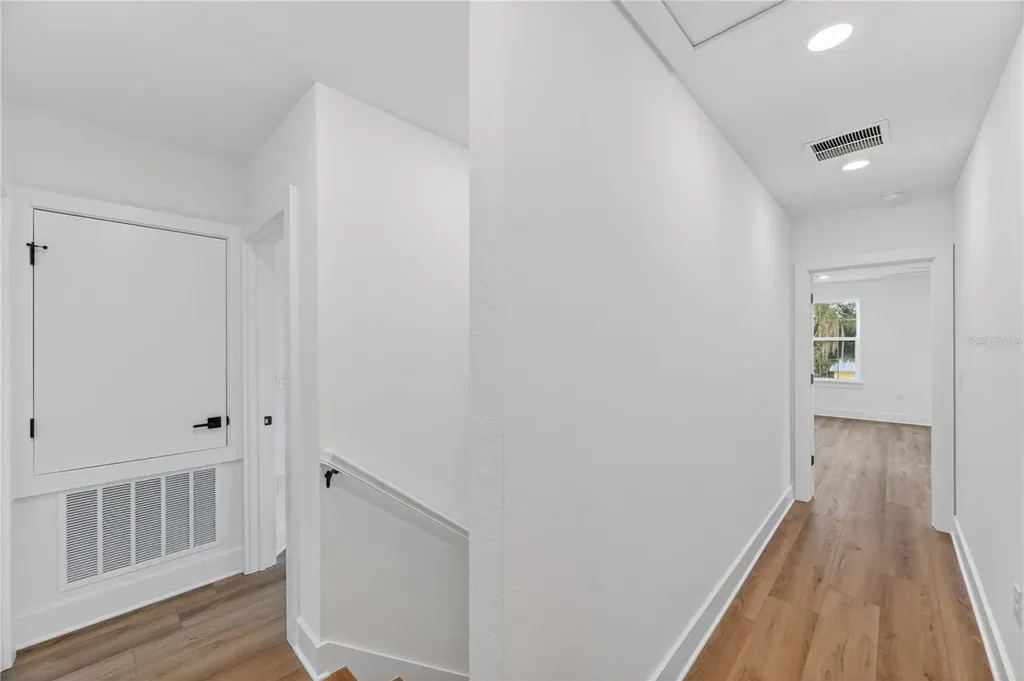 4181 56th Avenue N St Petersburg FL 33714