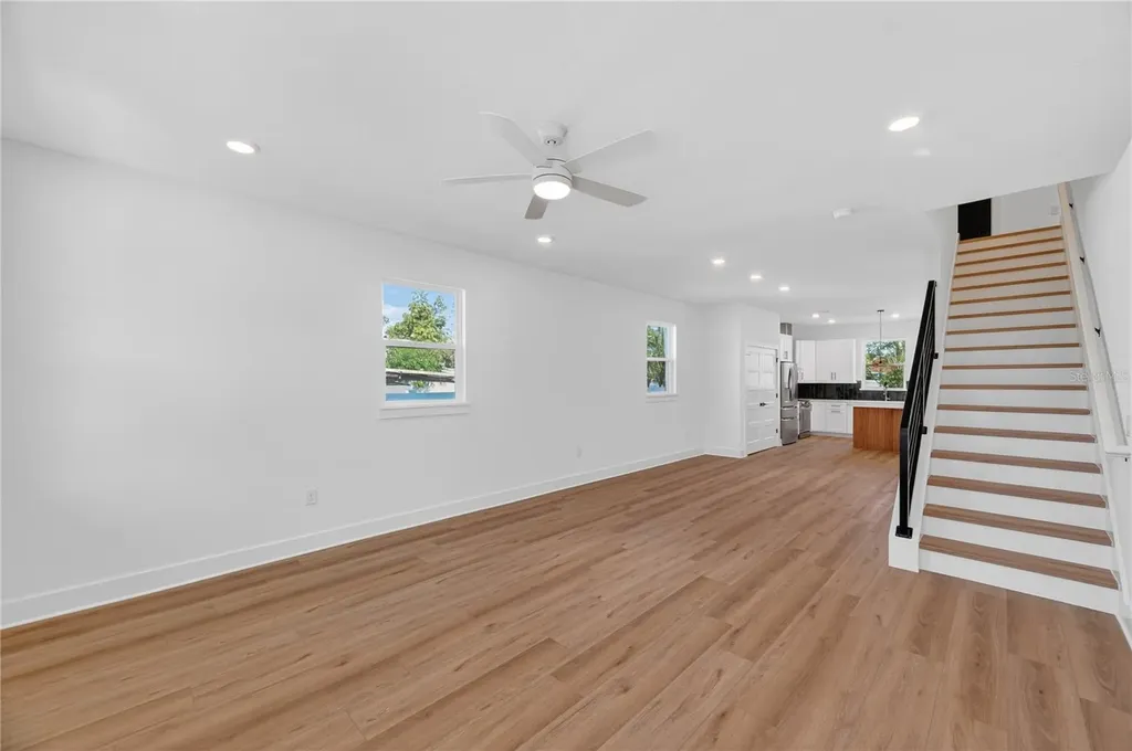 4181 56th Avenue N St Petersburg FL 33714