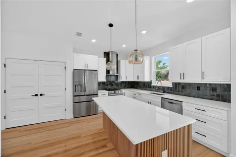 4181 56th Avenue N St Petersburg FL 33714