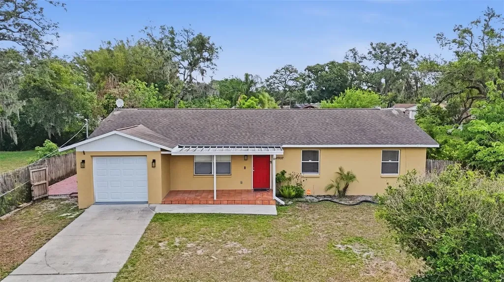9707 N Mary Avenue Tampa FL 33612