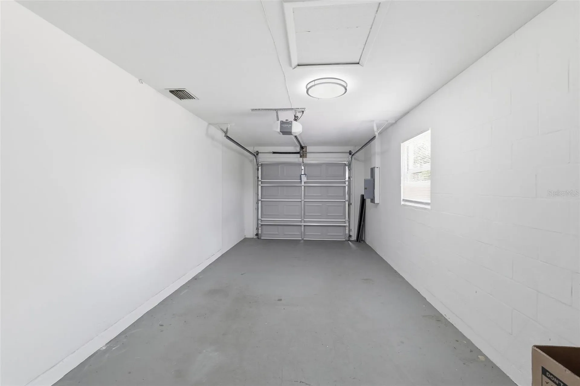 9707 N Mary Avenue Tampa FL 33612