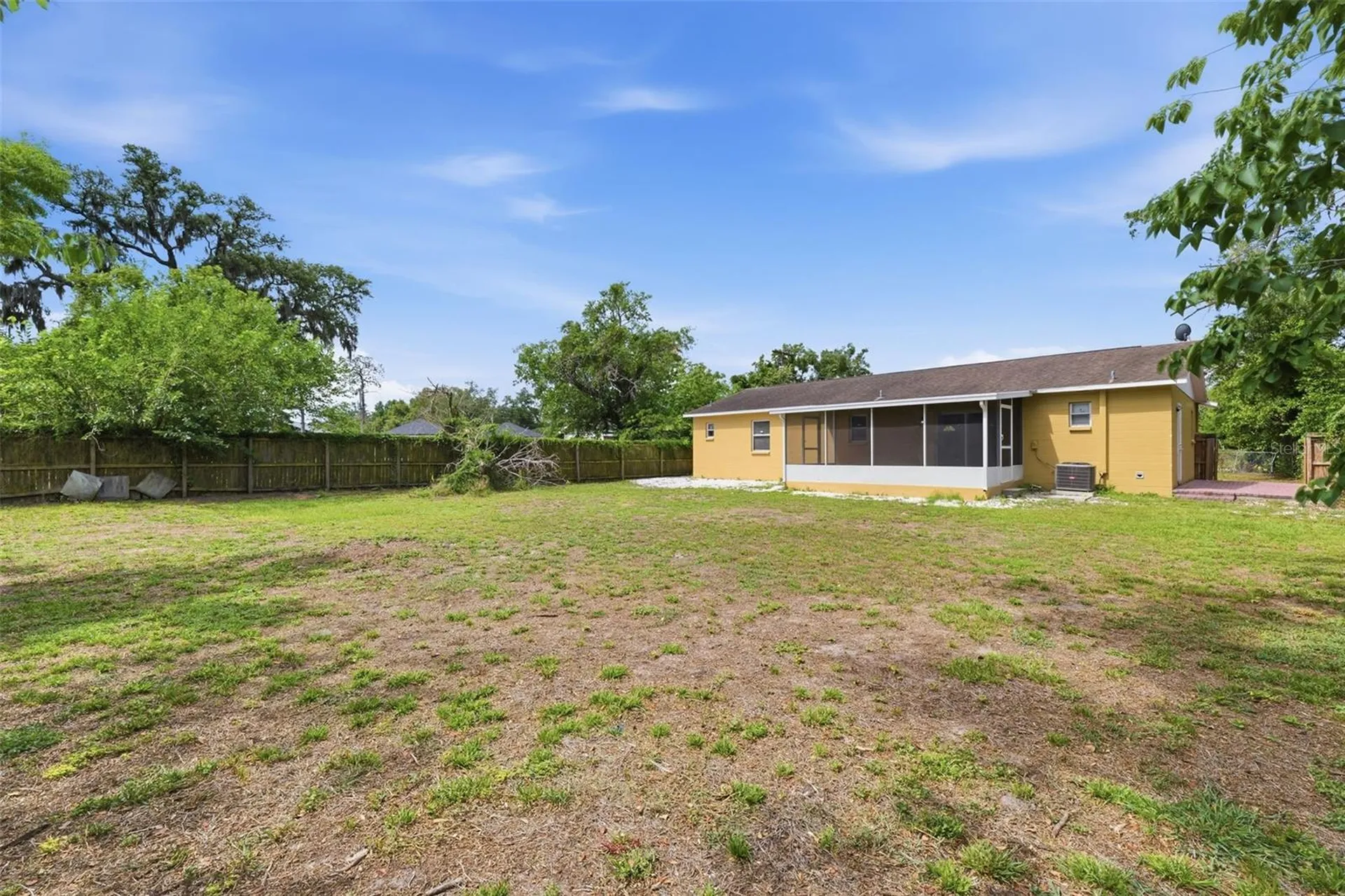 9707 N Mary Avenue Tampa FL 33612