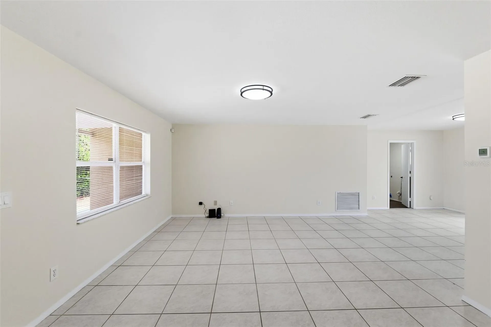 9707 N Mary Avenue Tampa FL 33612