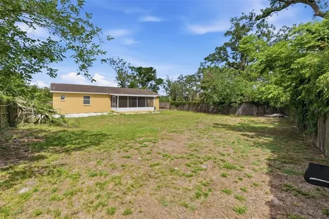 9707 N Mary Avenue Tampa FL 33612
