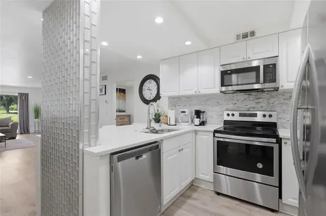 29300 Bay Hollow Drive Wesley Chapel FL 33543