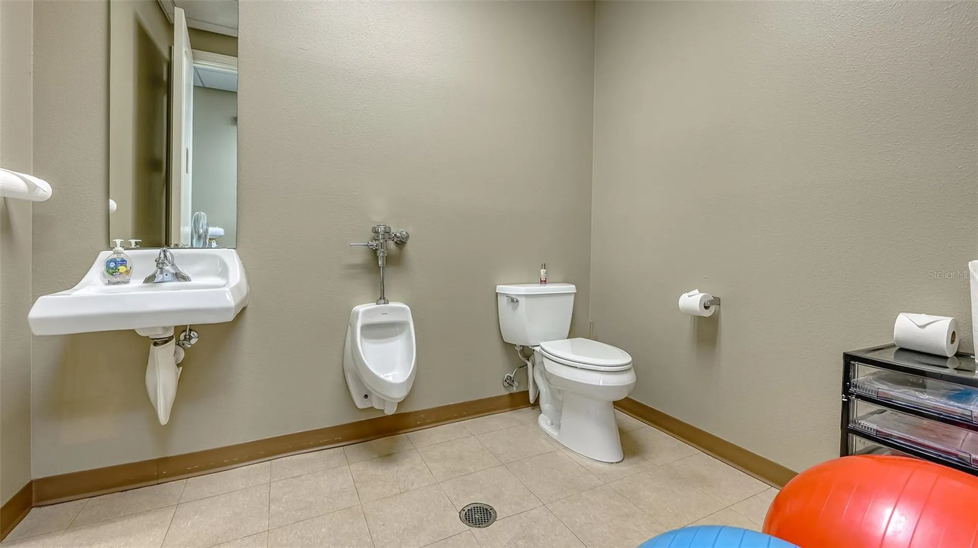 235 Cocoanut Avenue Sarasota FL 34236